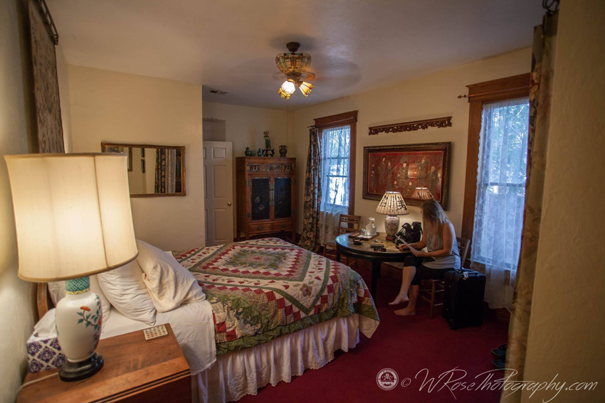 Historic Simpson Hotel Bedroom